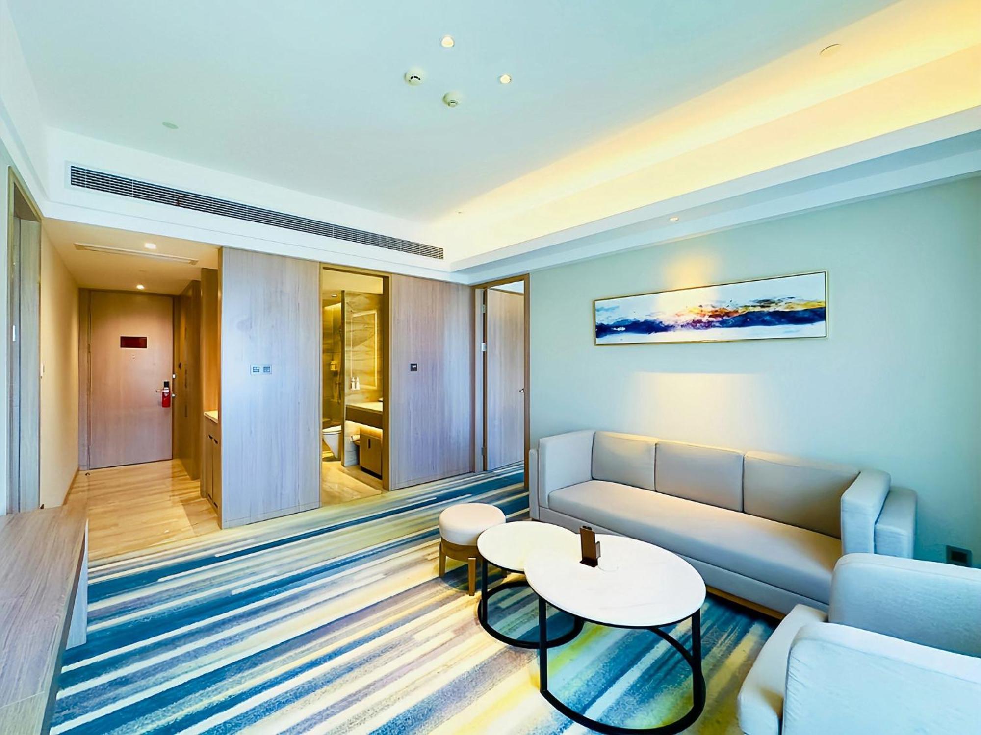 Holiday Inn Nantong Oasis International By Ihg Exterior photo